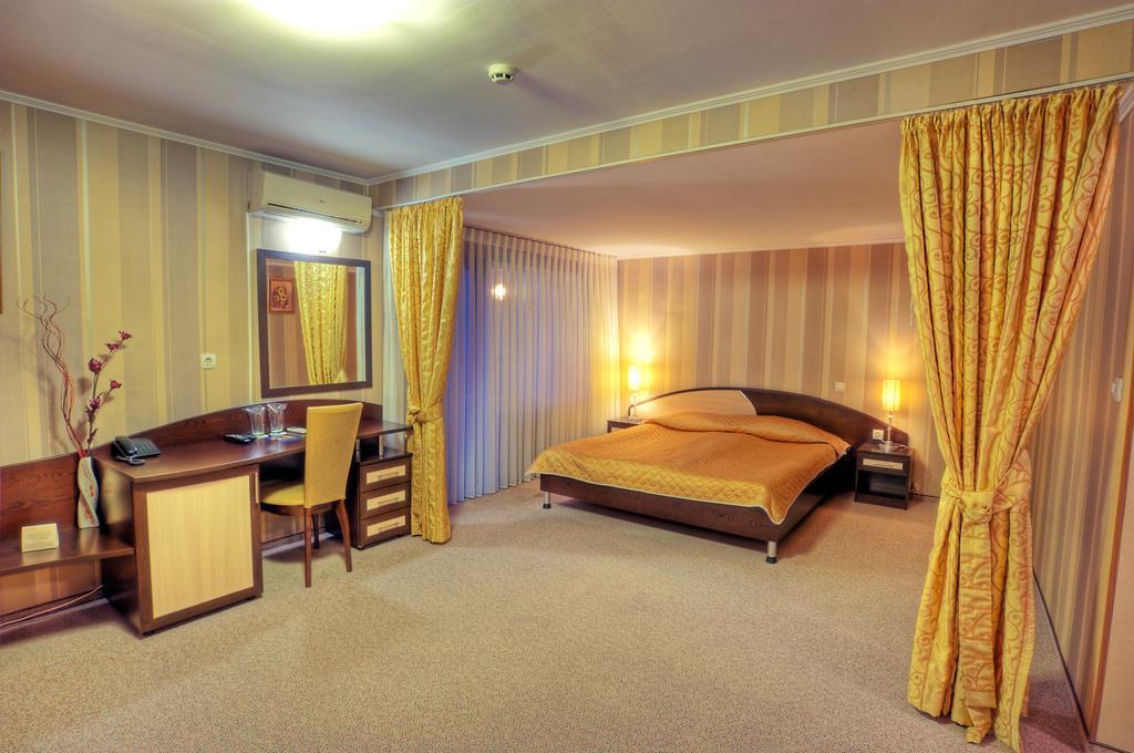 Luxor Hotel Smolyan Ngoại thất bức ảnh
